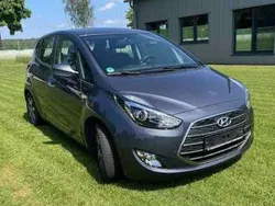 Grau Gebraucht 2017 Hyundai ix20 YES! Van / Kleinbus | 10.500 € (Guter Preis)