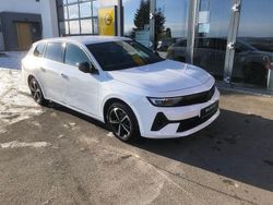Weiß Gebraucht 2024 Opel Astra Kombi | 21.500 € (Guter Preis)