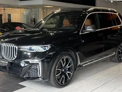 Black sapphire metallic Gebraucht 2022 BMW X7 M Sport SUV | 72.850 € (Teuer)
