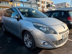 Silber Gebraucht 2011 Renault Scénic III Van / Kleinbus | 3.000 €