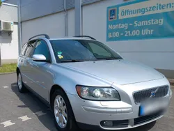 Grau Gebraucht 2006 Volvo V50 Kombi | 1.500 €