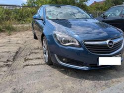 Blau Gebraucht 2015 Opel Insignia Limousine | 10.990 € (Fairer Preis)