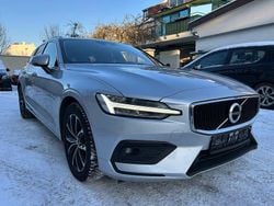 Silber Gebraucht 2020 Volvo V60 Momentum Kombi | 16.500 € (Superpreis)