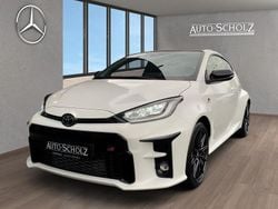 Weiß Gebraucht 2021 Toyota Yaris Limousine | 36.887 €