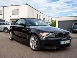 Schwarz Gebraucht 2010 BMW 135 Cabriolet Performance Cabrio | 15.900 € (Guter Preis)