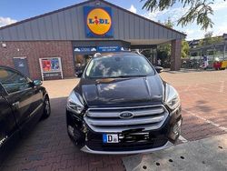 Schwarz Gebraucht 2017 Ford Kuga Titanium SUV | 12.999 € (Fairer Preis)