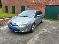 Silber Gebraucht 2012 Opel Astra Kombi | 4.300 € (Fairer Preis)