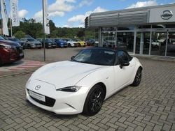 Weiß Gebraucht 2017 Mazda MX5 Exclusive-Line Cabrio | 16.450 € (Fairer Preis)