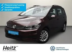 Crimson red metallic Gebraucht 2019 VW Touran Comfortline Van / Kleinbus | 19.990 € (Fairer Preis)