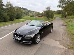 Schwarz Gebraucht 2010 BMW 320 Cabriolet Cabrio | 10.900 € (Fairer Preis)
