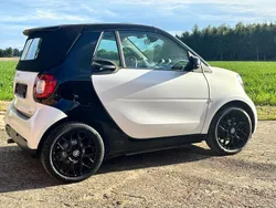 Weiß Gebraucht 2016 Smart ForTwo Cabrio Passion Cabrio | 13.990 € (Fairer Preis)