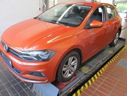 Orange Gebraucht 2019 VW Polo Trendline Kleinwagen | 8.999 € (Fairer Preis)