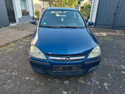 Blau Gebraucht 2004 Opel Corsa Kleinwagen | 750 € (Superpreis)