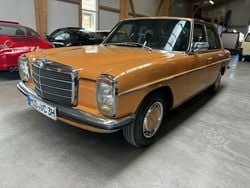 Orange Gebraucht 1975 Mercedes W115 Limousine | 19.890 €