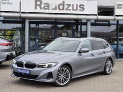 Skyscraper grau metallic Gebraucht 2023 BMW 320 Sport Line Kombi | 38.500 € (Teuer)