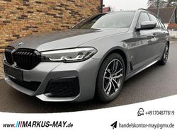 Grau Gebraucht 2023 BMW 530 M Sport Kombi | 38.888 € (Guter Preis)