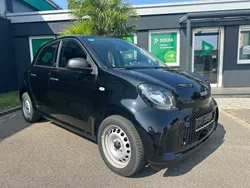 Schwarz Gebraucht 2022 Smart ForFour Electric Drive Limousine | 7.990 € (Superpreis)