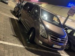 Braun Gebraucht 2015 Hyundai H-1 Van | 19.000 €