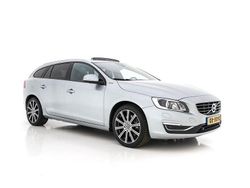 Grau Gebraucht 2016 Volvo V60 Momentum Kombi | 9.845 € (Fairer Preis)