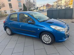 Blau Gebraucht 2011 Peugeot 206+ Kleinwagen | 3.190 € (Fairer Preis)