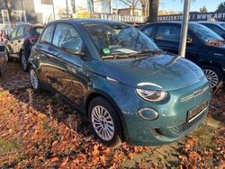 Grün Gebraucht 2023 Fiat 500e Limousine | 19.998 € (Guter Preis)