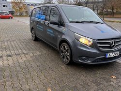 Grau Gebraucht 2017 Mercedes Vito Van / Kleinbus | 18.500 € (Guter Preis)