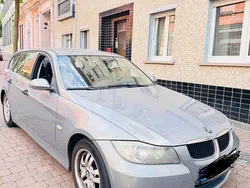 Grau Gebraucht 2007 BMW 320 Kombi | 1.100 € (Superpreis)