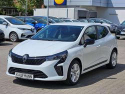 Gletscherweiss Gebraucht 2025 Renault Clio V Evolution Limousine | 23.890 € (Etwas zu teuer)
