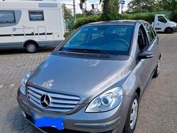 Grau Gebraucht 2007 Mercedes B150 Van / Kleinbus | 3.700 € (Fairer Preis)