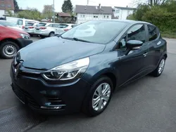 Grau Gebraucht 2017 Renault Clio IV Abholung | 7.999 € (Fairer Preis)