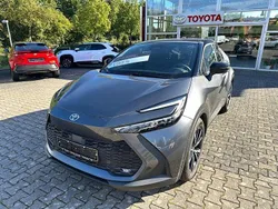 Marlingrau metallic / dach sch Neu 2024 Toyota C-HR Team SUV | 35.480 € (Etwas zu teuer)