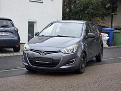 Grau Gebraucht 2014 Hyundai i20 Classic Kleinwagen | 5.900 € (Guter Preis)