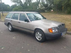 Bronze Gebraucht 1989 Mercedes E230 Kombi | 4.500 €
