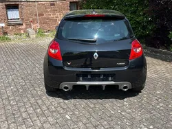 Schwarz Gebraucht 2010 Renault Clio R.S. Kleinwagen | 10.000 € (Etwas zu teuer)