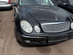 Schwarz Gebraucht 2003 Mercedes E320 Kombi | 2.000 € (Superpreis)