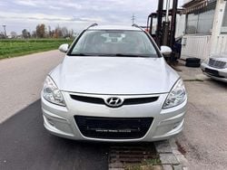 Grau Gebraucht 2008 Hyundai i30 Classic Kombi | 2.100 € (Guter Preis)