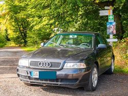 Blau Gebraucht 1996 Audi A4 Performance Limousine | 1.200 € (Fairer Preis)