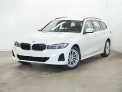 Weiß Gebraucht 2024 BMW 318 Comfort Edition Kombi | 32.750 € (Guter Preis)