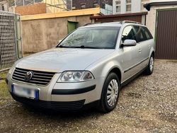 Silber Gebraucht 2001 VW Passat Kombi | 1.950 € (Fairer Preis)