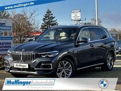 Arktikgrau brillanteffekt (metallic) Gebraucht 2021 BMW X5 SUV | 52.490 € (Superpreis)