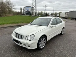 Weiß Gebraucht 2006 Mercedes C350 Avantgarde Limousine | 3.999 € (Superpreis)