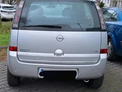 Silber Gebraucht 2006 Opel Meriva Van / Kleinbus | 3.300 € (Fairer Preis)