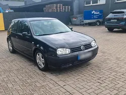 Schwarz Gebraucht 2002 VW Golf IV Limousine | 1.370 € (Guter Preis)