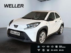 Schneeweiß Gebraucht 2023 Toyota Aygo Kleinwagen | 14.490 € (Fairer Preis)