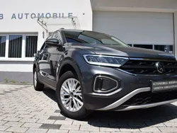 Grau Gebraucht 2024 VW T-Roc Life SUV | 21.999 € (Guter Preis)