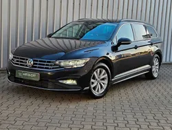 Schwarz Gebraucht 2019 VW Passat R-line Kombi | 19.440 € (Guter Preis)