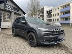 Grau Gebraucht 2015 Jeep Cherokee Limited SUV | 18.499 € (Teuer)