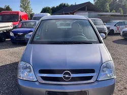 Silber Gebraucht 2005 Opel Meriva Edition Van / Kleinbus | 950 € (Guter Preis)