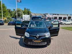 Schwarz Gebraucht 2023 Renault Twingo Urban Night Kleinwagen | 12.950 € (Fairer Preis)