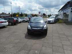 Schwarz Gebraucht 2012 Opel Corsa Edition Limousine | 3.890 € (Fairer Preis)